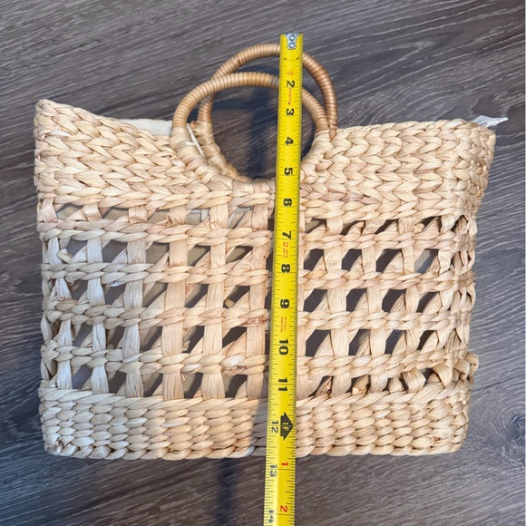 Straw Tote Bag - Picture 7 of 7